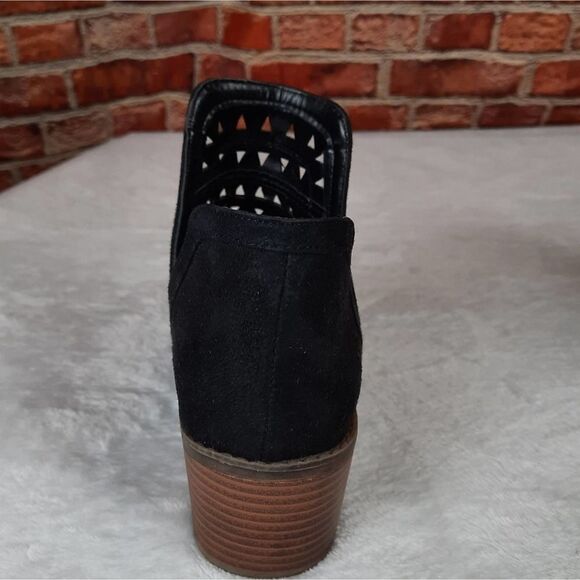 Fergalicious Black Faux Suede Cut-out Boots - Picture 7 of 8